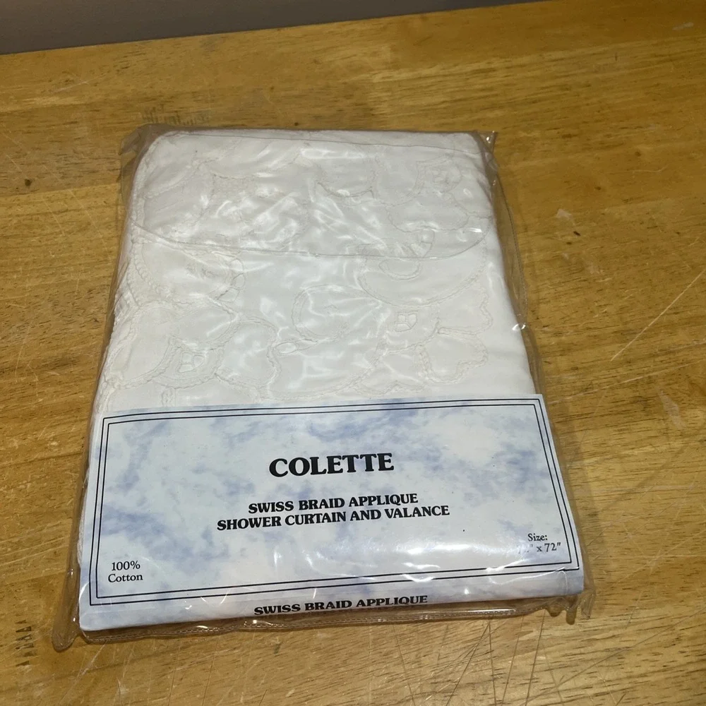 Vtg Swiss Braid Appliqué Fabric Shower‎ Curtain Valance Colette 72x72